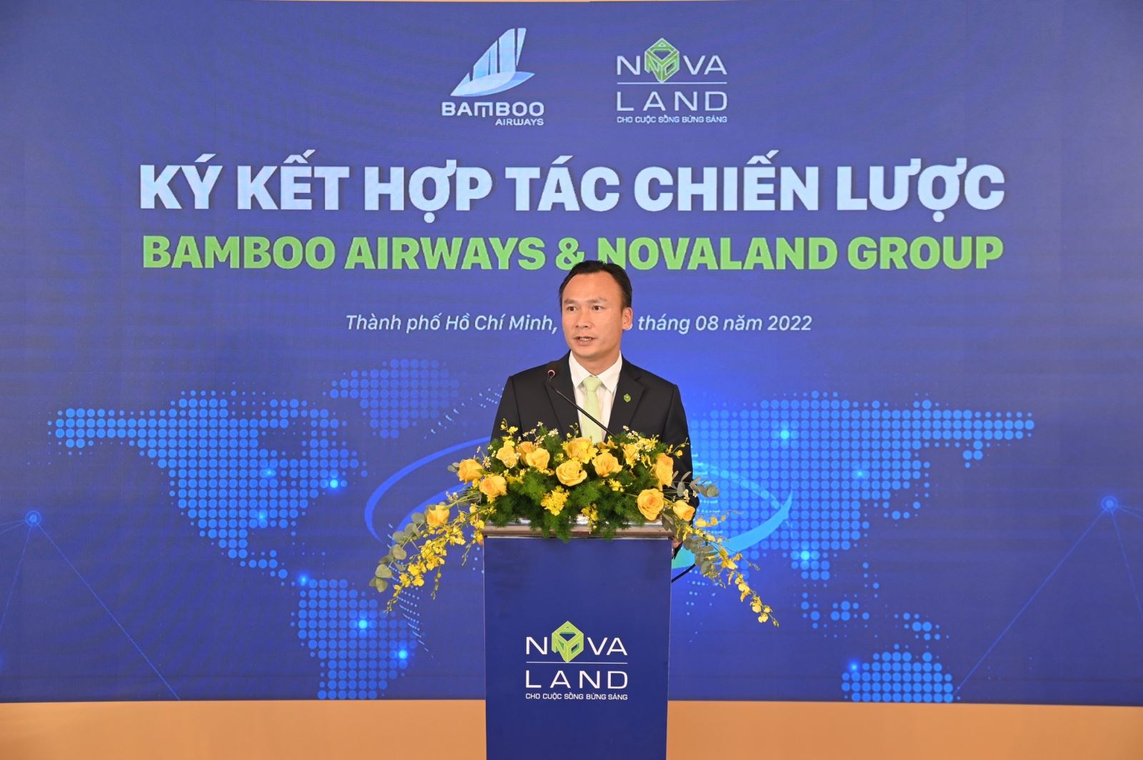 Ông Nguyễn Ngọc Huyên - Tổng giám đốc Novaland chia sẻ tại sự kiện ký kết hợp tác chiến lược với Bamboo Airways.